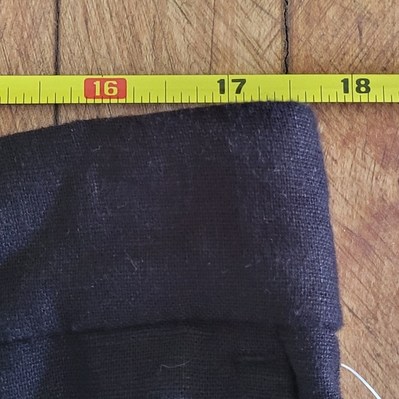 Extra High-Waisted Linen-Blend Taylor Trouser Shorts - Picture 10 of 11